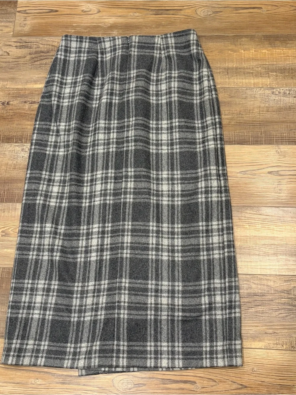 Vintage wool blend tartan grey white Plaid Wrap Midi Skirt 90’s grunge preppy